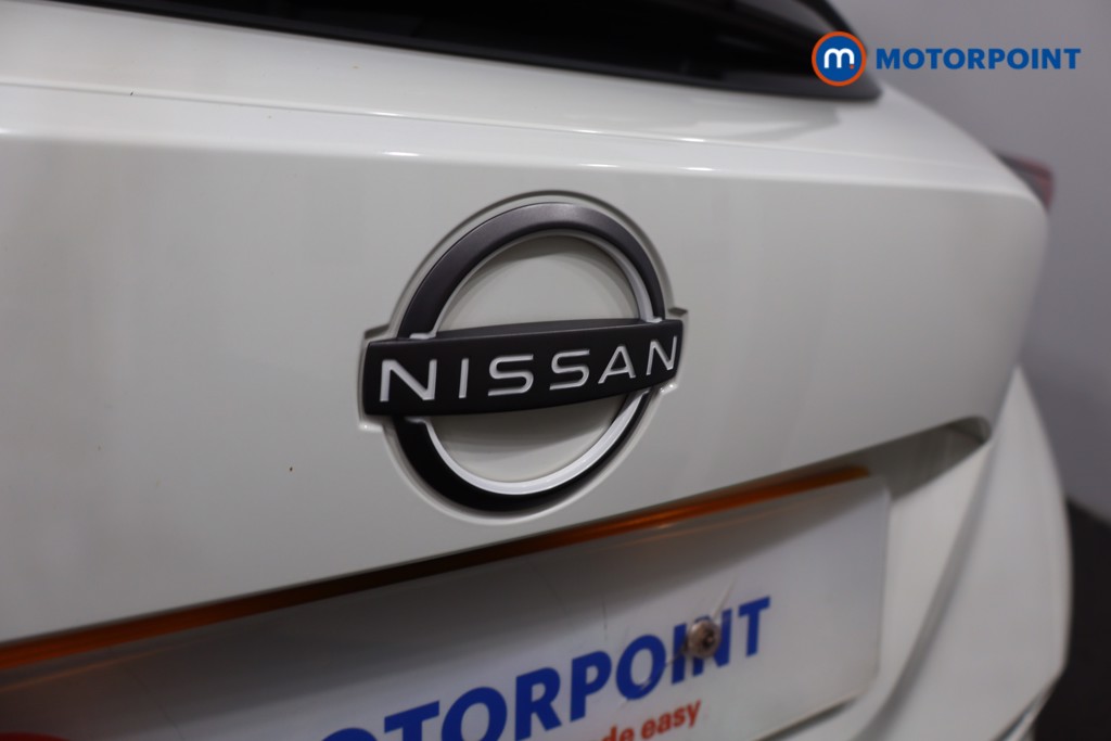 Nissan Juke N-Connecta Manual Petrol SUV - Stock Number (1566143) - 28th supplementary image