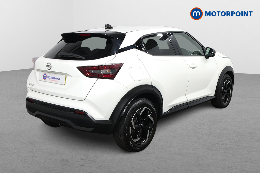 Nissan Juke N-Connecta Manual Petrol SUV - Stock Number (1566143) - Drivers side rear corner