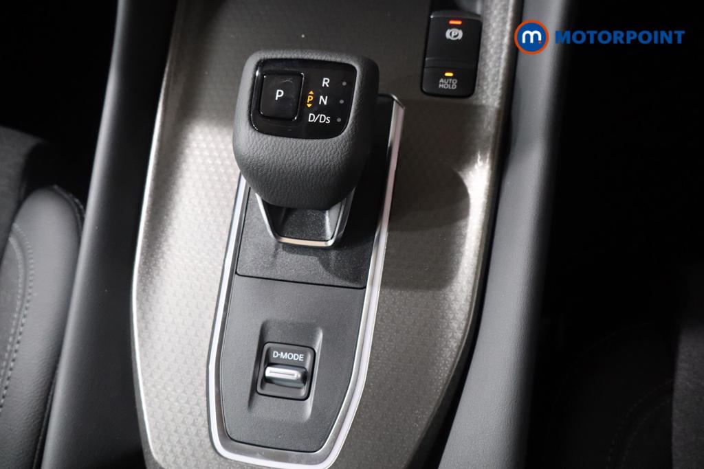 Nissan Qashqai N-Connecta Automatic Petrol SUV - Stock Number (1569484) - 4th supplementary image