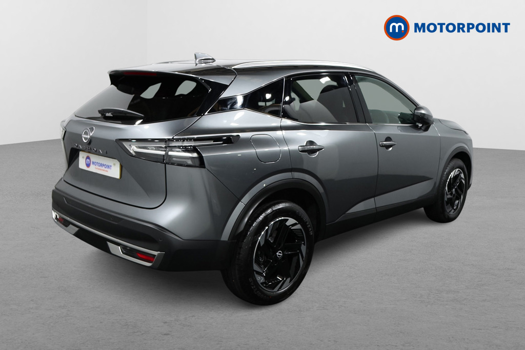 Nissan Qashqai N-Connecta Automatic Petrol SUV - Stock Number (1569484) - Drivers side rear corner