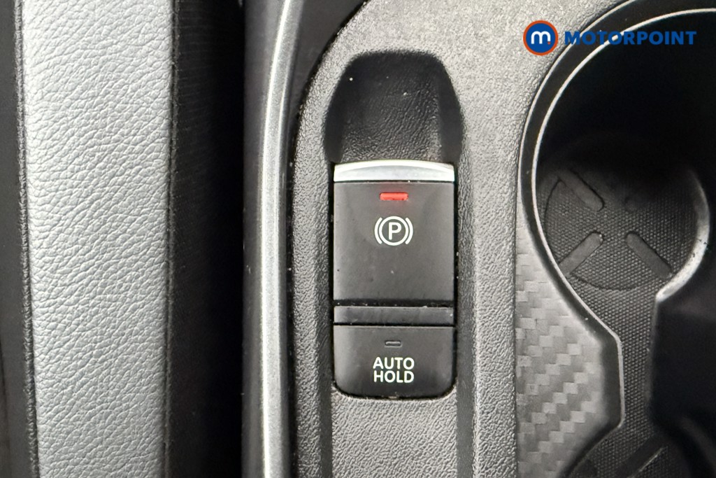 Nissan Juke N-Connecta Automatic Petrol SUV - Stock Number (1569823) - 17th supplementary image