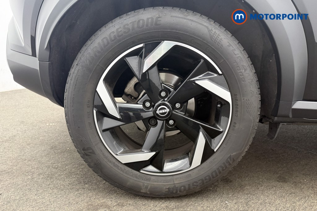 Nissan Juke N-Connecta Automatic Petrol SUV - Stock Number (1569823) - 24th supplementary image