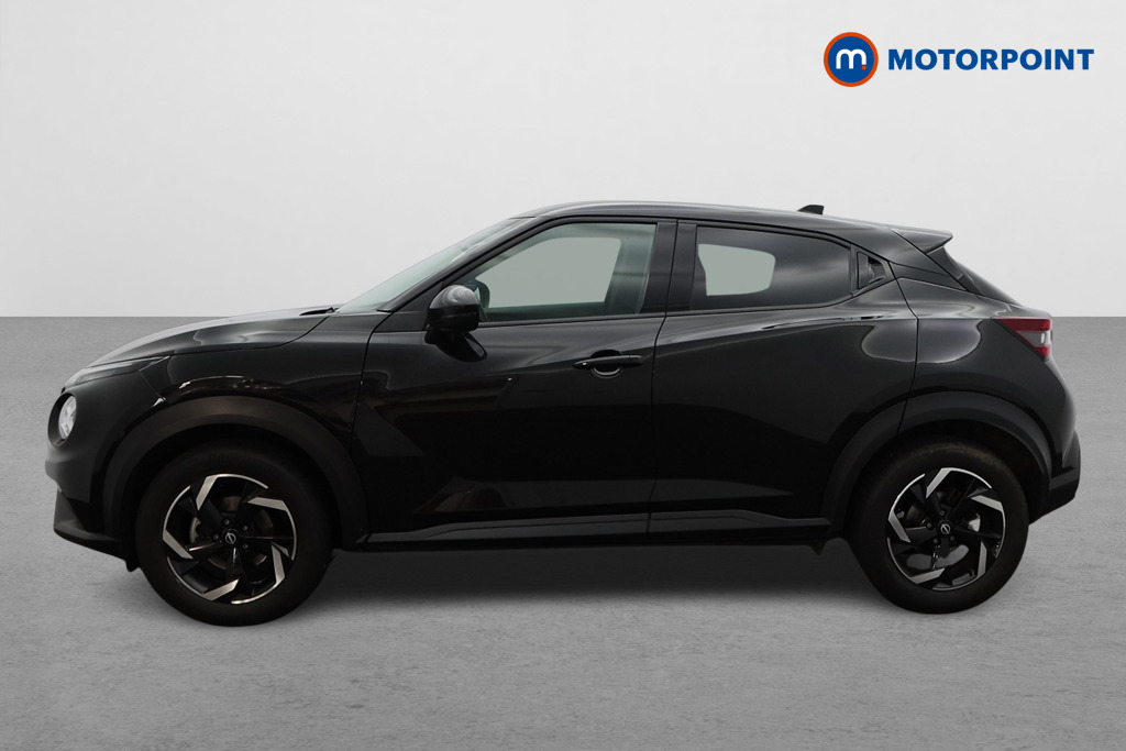 Nissan Juke N-Connecta Automatic Petrol SUV - Stock Number (1569823) - Passenger side