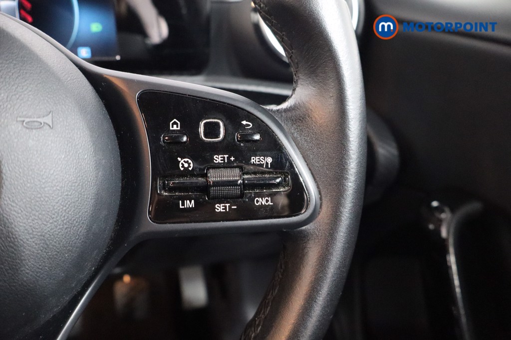 Mercedes-Benz A Class SE Manual Petrol Hatchback - Stock Number (1570571) - 9th supplementary image