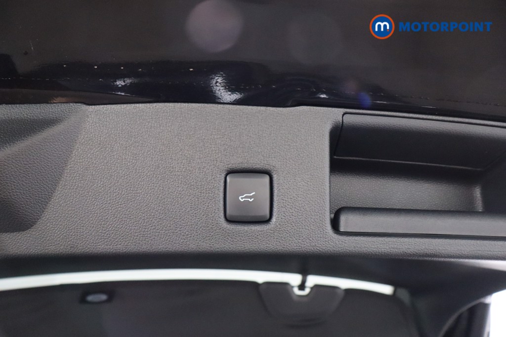 Ford Kuga Vignale Automatic Petrol-Electric Hybrid SUV - Stock Number (1572462) - 31st supplementary image