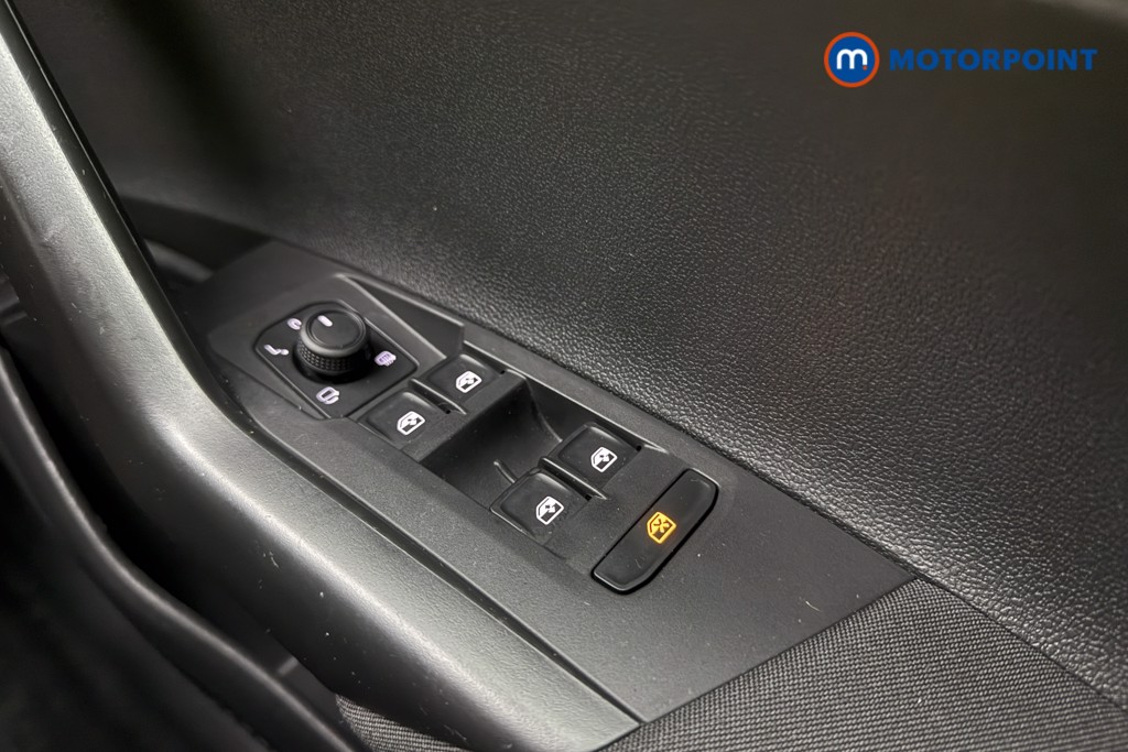 Volkswagen Taigo Life Manual Petrol SUV - Stock Number (1572622) - 16th supplementary image