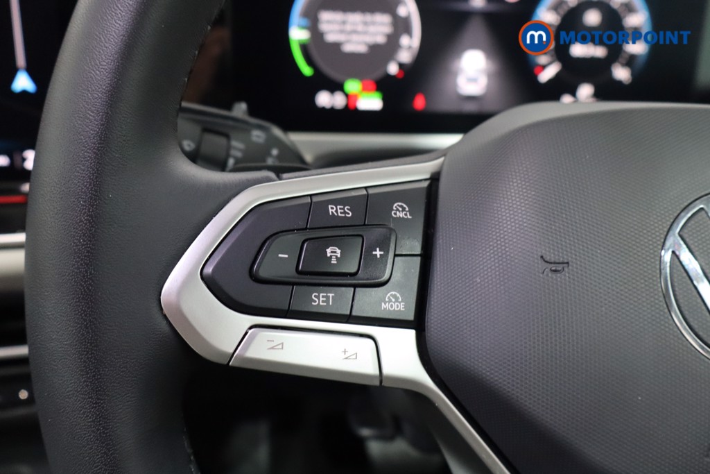 Volkswagen Passat Life Automatic Petrol Plug-In Hybrid Estate - Stock Number (1573323) - 7th supplementary image
