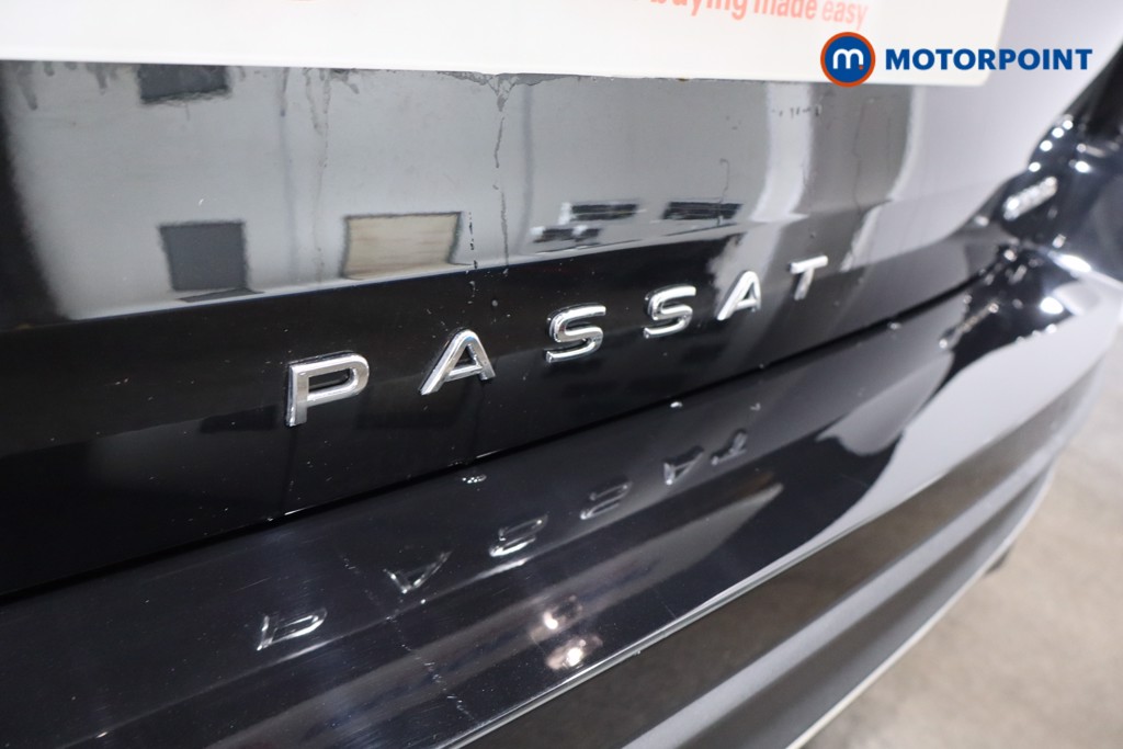Volkswagen Passat Life Automatic Petrol Plug-In Hybrid Estate - Stock Number (1573323) - 25th supplementary image
