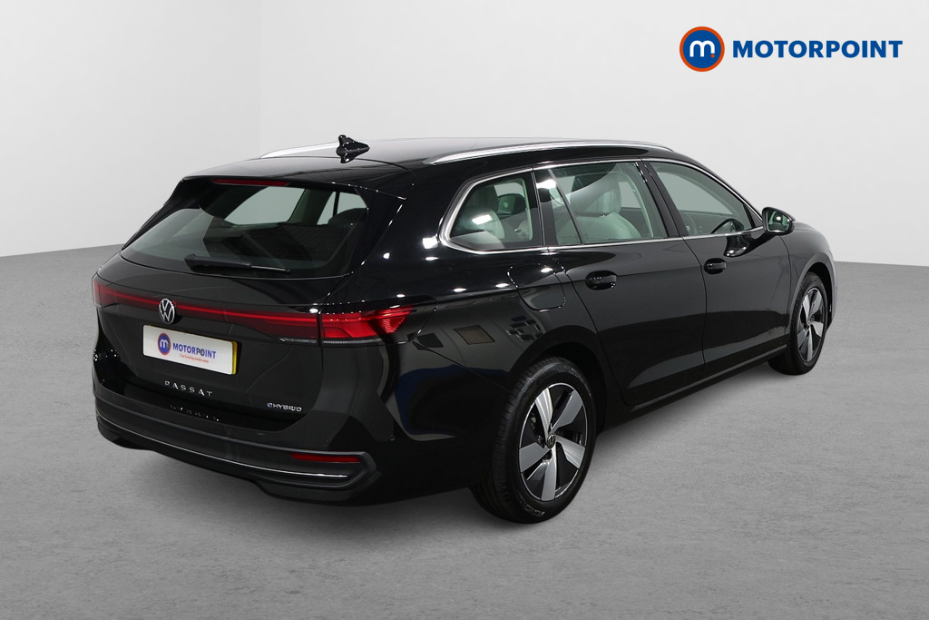 Volkswagen Passat Life Automatic Petrol Plug-In Hybrid Estate - Stock Number (1573323) - Drivers side rear corner