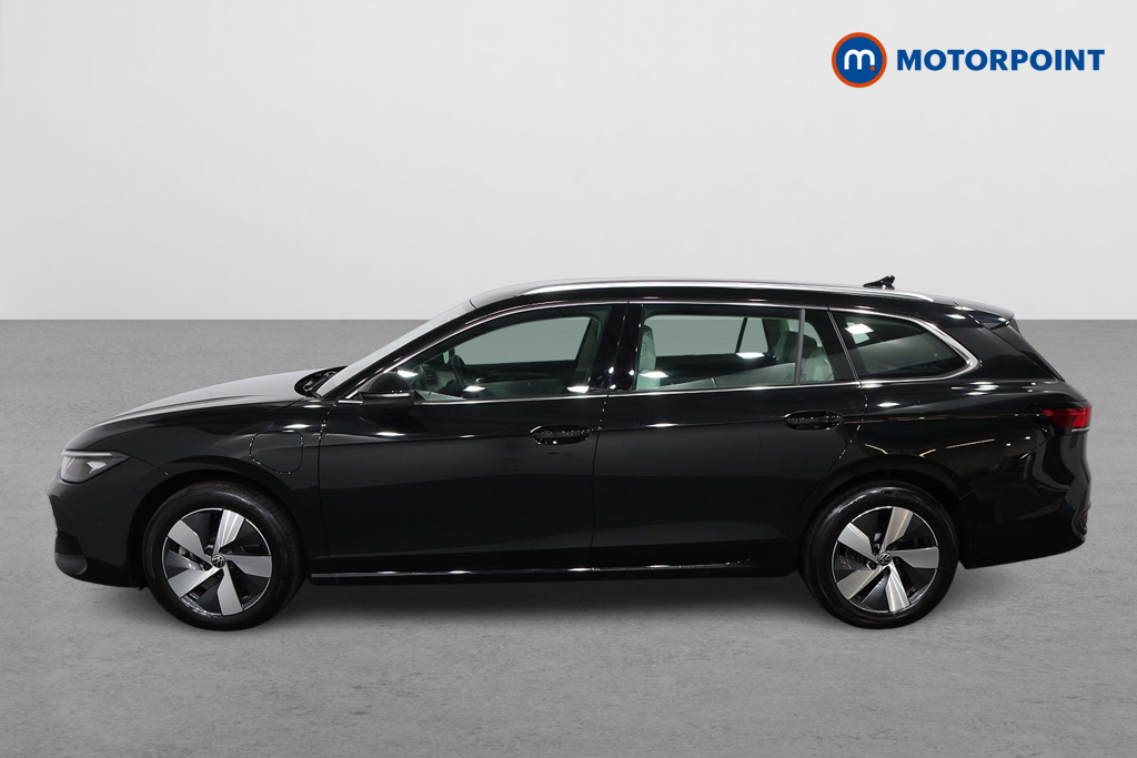 Volkswagen Passat Life Automatic Petrol Plug-In Hybrid Estate - Stock Number (1573323) - Passenger side