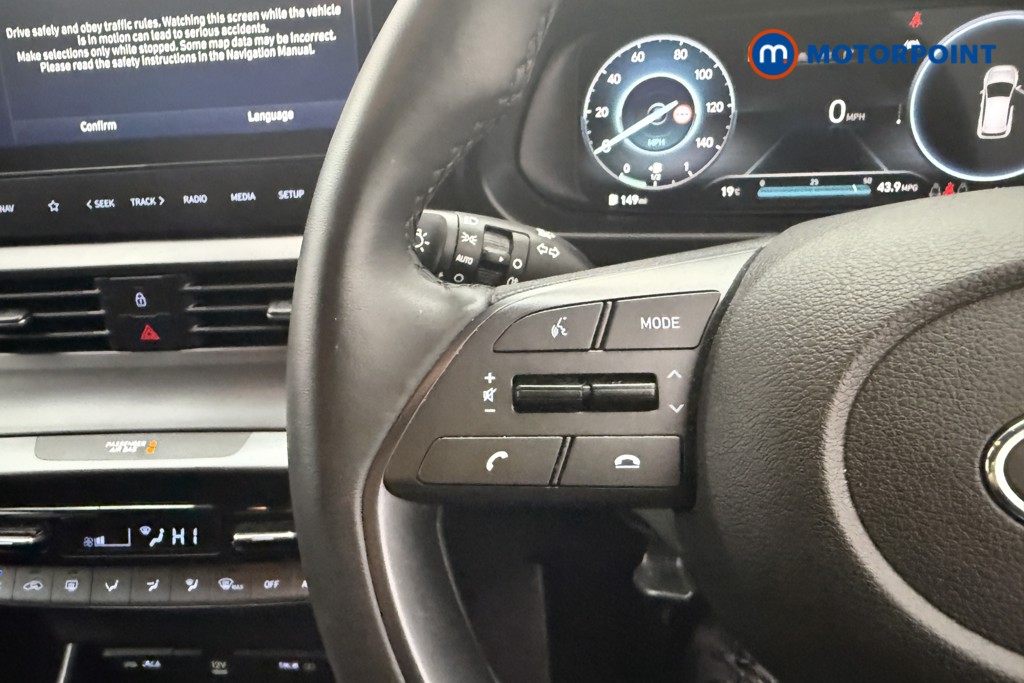 Hyundai Bayon Premium Automatic Petrol-Electric Hybrid SUV - Stock Number (1573558) - 7th supplementary image