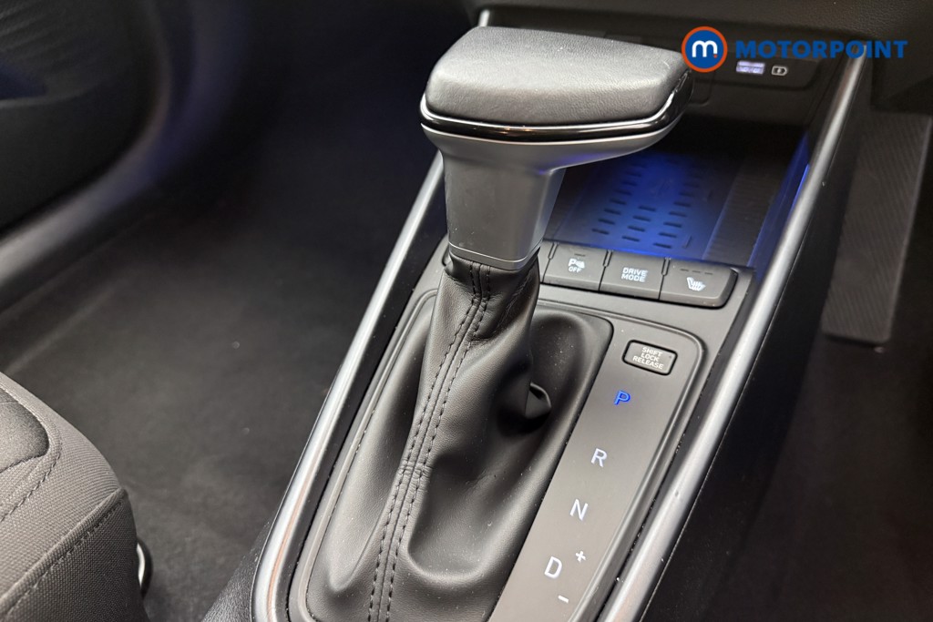 Hyundai Bayon Premium Automatic Petrol-Electric Hybrid SUV - Stock Number (1573558) - 15th supplementary image