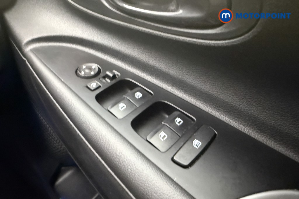 Hyundai Bayon Premium Automatic Petrol-Electric Hybrid SUV - Stock Number (1573558) - 17th supplementary image