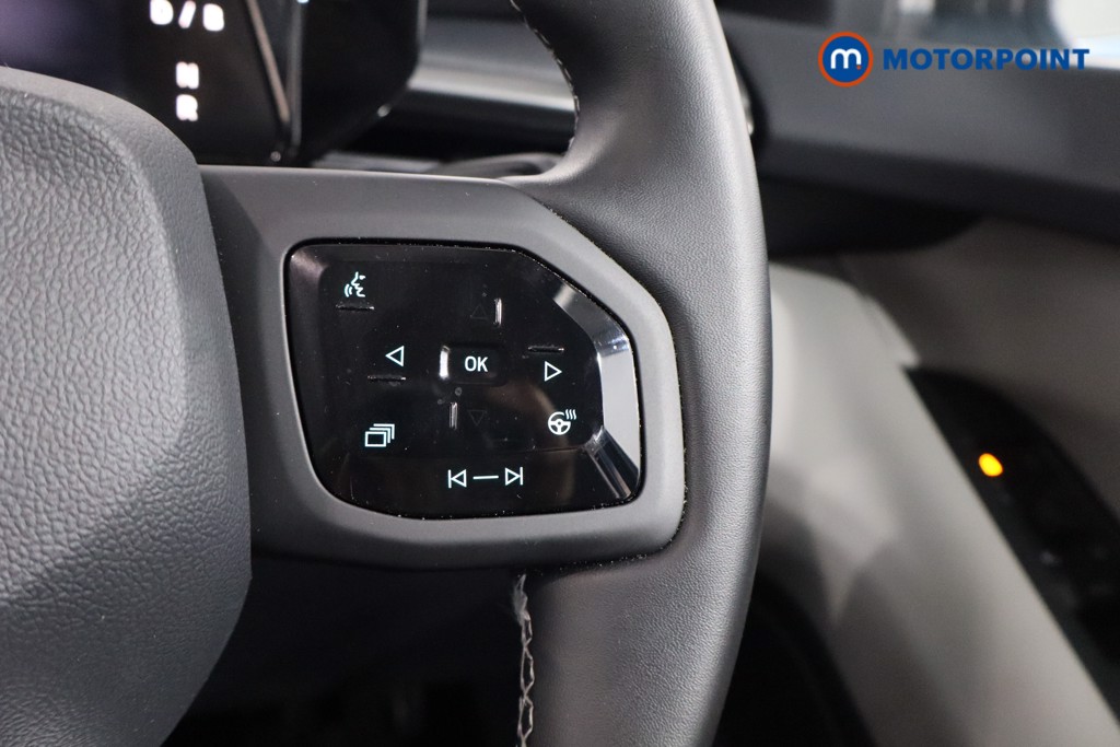 Ford Explorer Select Automatic Electric SUV - Stock Number (1574743) - 9th supplementary image