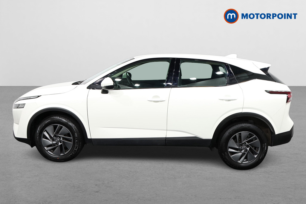 Nissan Qashqai Acenta Premium Automatic Petrol SUV - Stock Number (1563076) - Passenger side