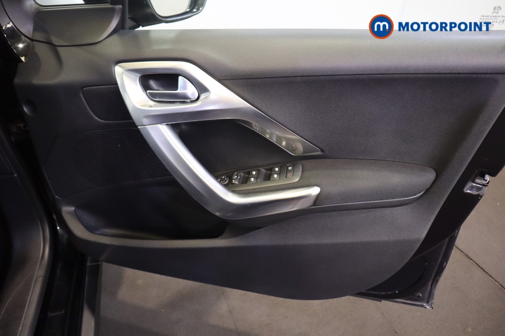 Peugeot 2008 Allure Premium Manual Petrol SUV - Stock Number (1566490) - 3rd supplementary image