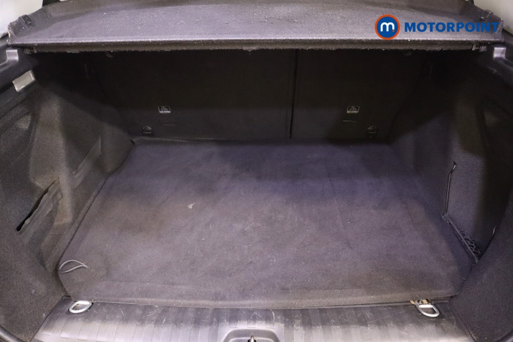 Peugeot 2008 Allure Premium Manual Petrol SUV - Stock Number (1566490) - 17th supplementary image