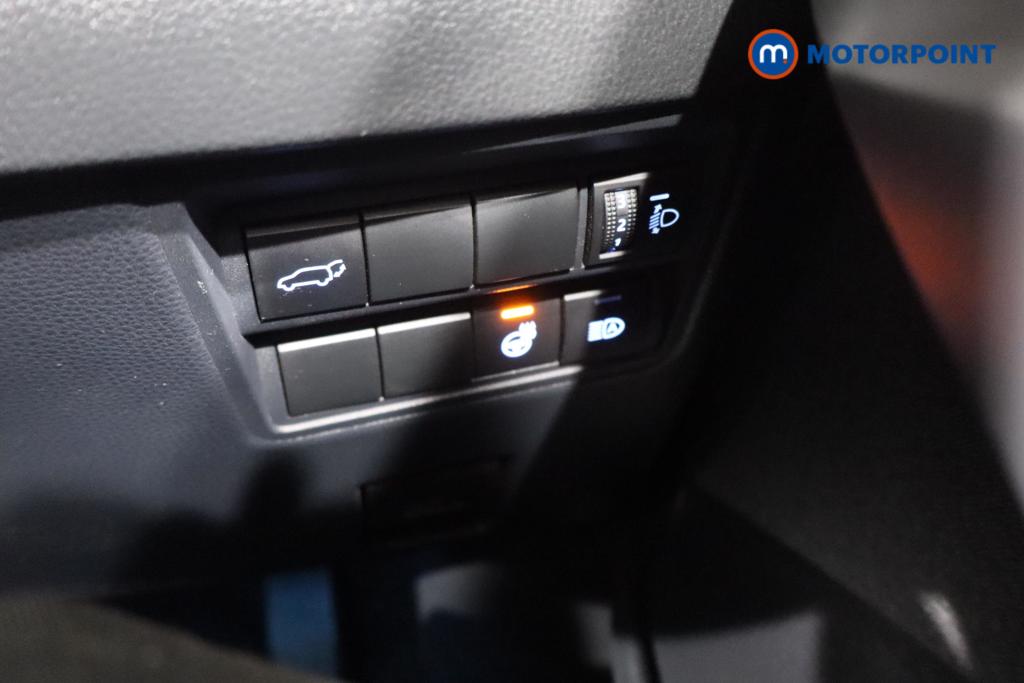 Toyota Yaris Cross Excel Automatic Petrol-Electric Hybrid Estate - Stock Number (1574071) - 9th supplementary image