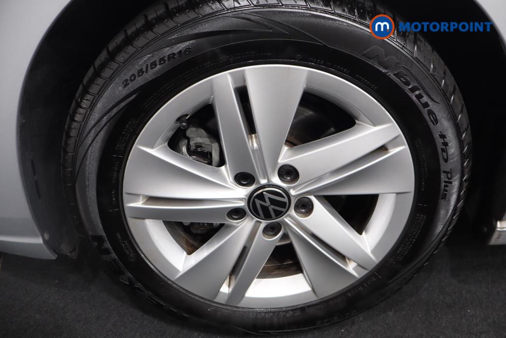 Volkswagen Golf Life Automatic Diesel Hatchback - Stock Number (1512072) - 25th supplementary image