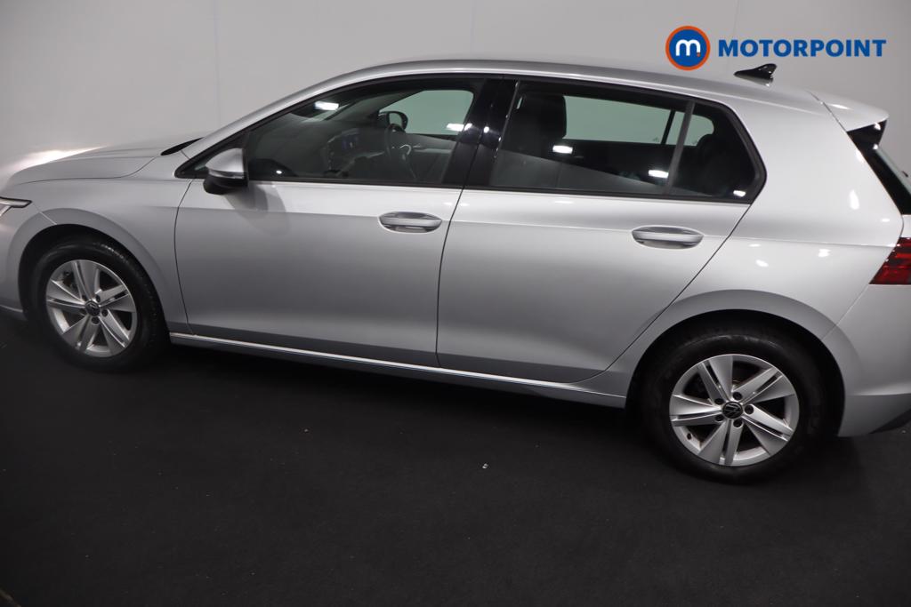 Volkswagen Golf Life Automatic Diesel Hatchback - Stock Number (1512072) - 26th supplementary image