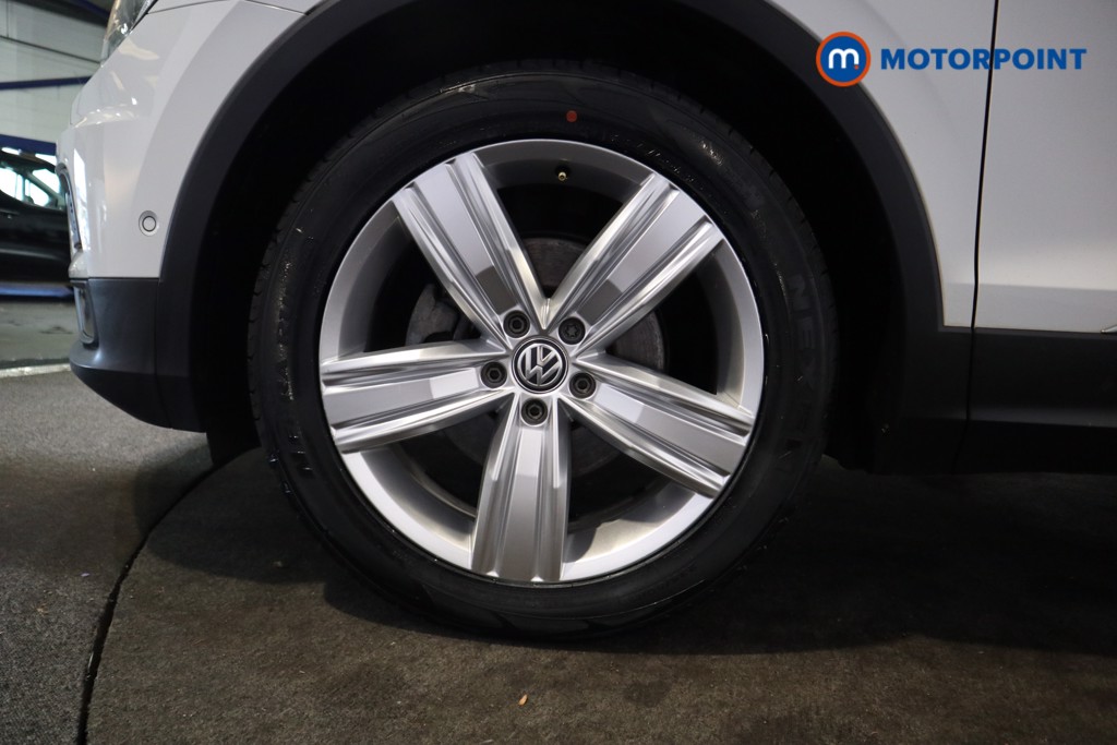Volkswagen Tiguan Match Manual Petrol SUV - Stock Number (1559095) - 15th supplementary image