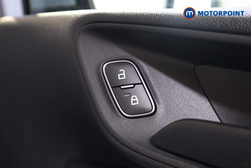 Ford Fiesta Trend Manual Petrol Hatchback - Stock Number (1559719) - 11th supplementary image