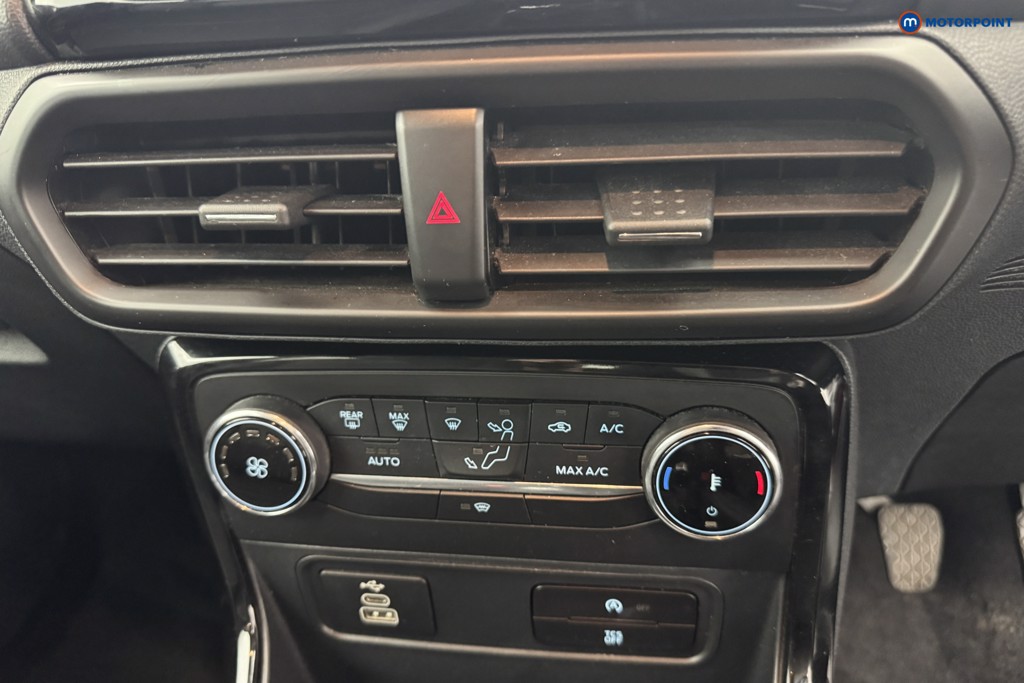Ford Ecosport Active Manual Petrol SUV - Stock Number (1559983) - 18th supplementary image