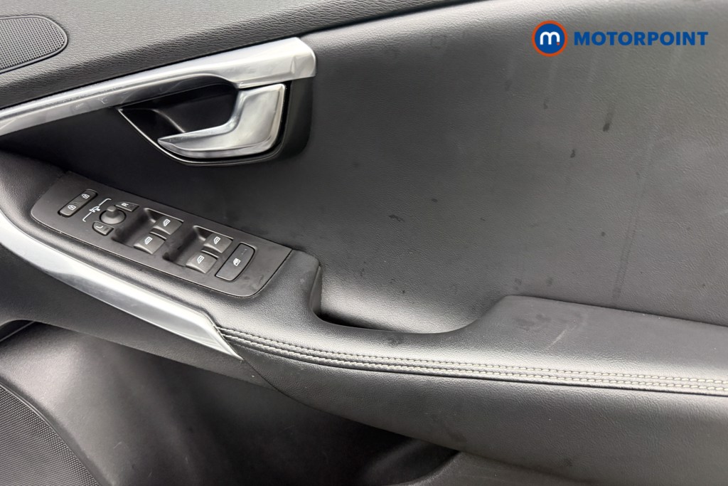 Volvo V40 R Design Pro Automatic Petrol Hatchback - Stock Number (1560187) - 18th supplementary image