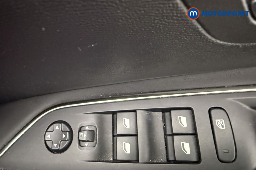 Peugeot 3008 Allure Premium Manual Diesel SUV - Stock Number (1560727) - 19th supplementary image