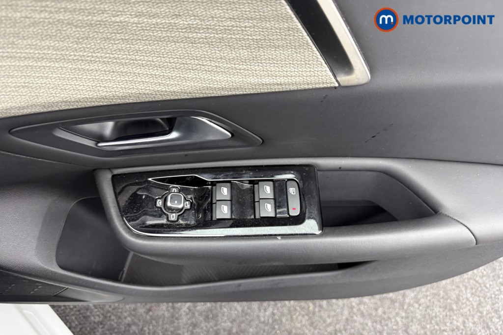 Citroen C5 X Shine Automatic Petrol Hatchback - Stock Number (1564849) - 16th supplementary image
