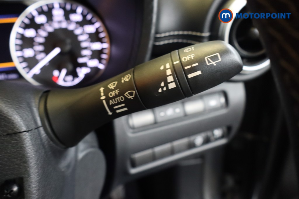 Nissan Juke N-Connecta Automatic Petrol SUV - Stock Number (1564985) - 16th supplementary image