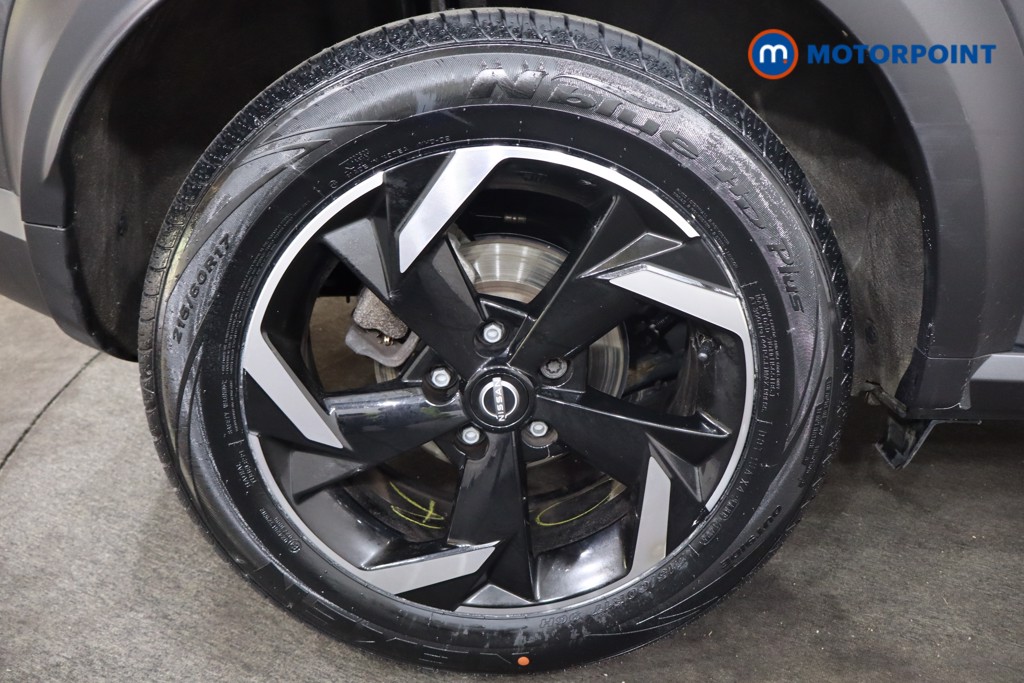 Nissan Juke N-Connecta Automatic Petrol SUV - Stock Number (1564985) - 24th supplementary image