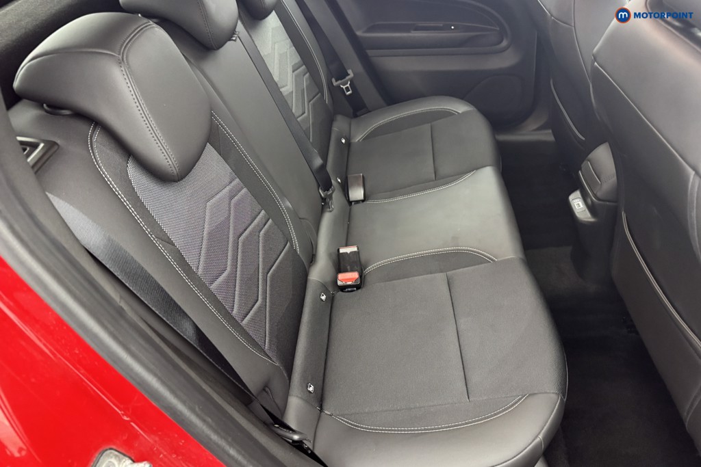 Jeep Avenger Altitude Manual Petrol SUV - Stock Number (1565140) - 4th supplementary image