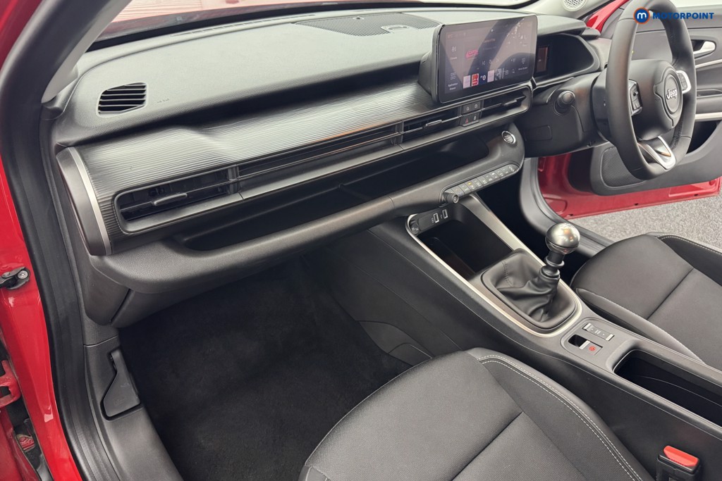 Jeep Avenger Altitude Manual Petrol SUV - Stock Number (1565140) - 8th supplementary image