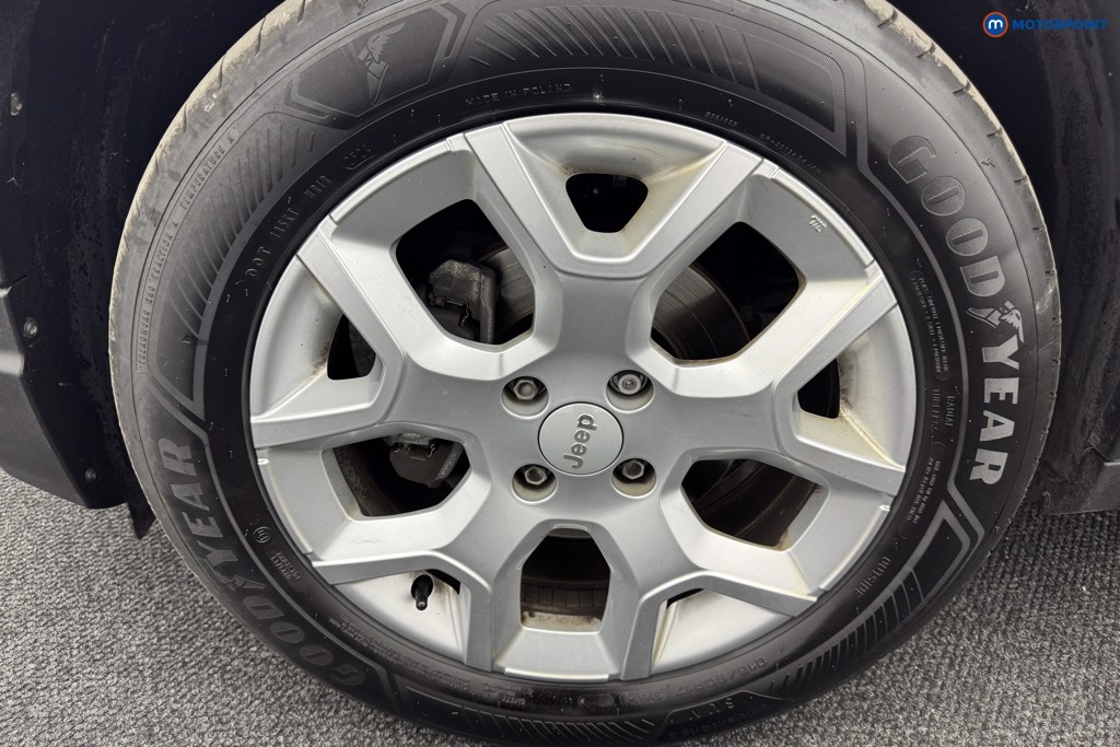 Jeep Avenger Altitude Manual Petrol SUV - Stock Number (1565140) - 34th supplementary image