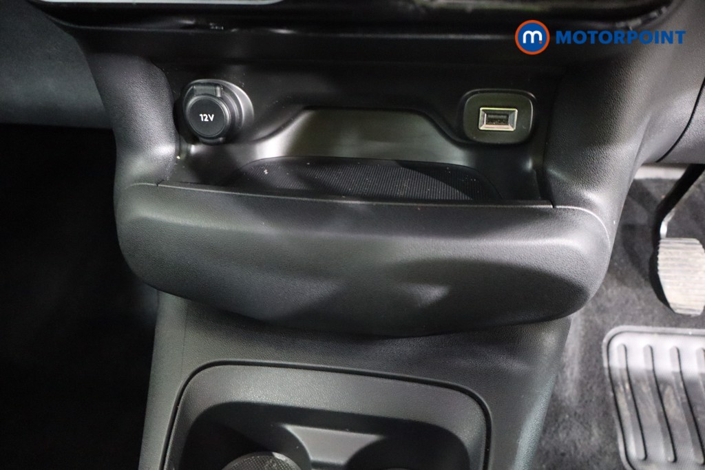 Citroen C4 Cactus Flair Manual Petrol SUV - Stock Number (1565972) - 11th supplementary image