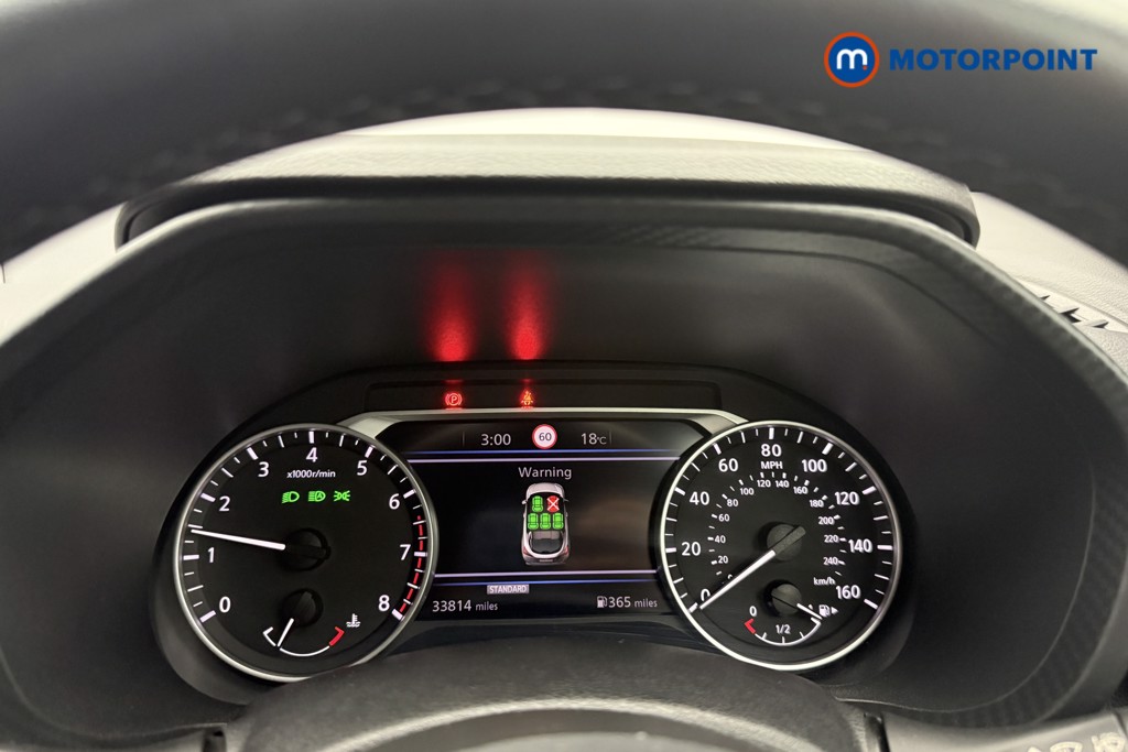 Nissan Juke N-Connecta Manual Petrol SUV - Stock Number (1566110) - 4th supplementary image