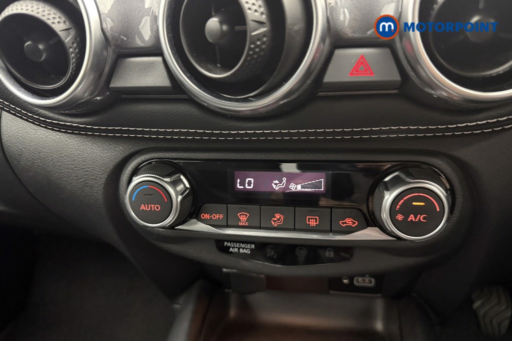 Nissan Juke N-Connecta Manual Petrol SUV - Stock Number (1566110) - 10th supplementary image