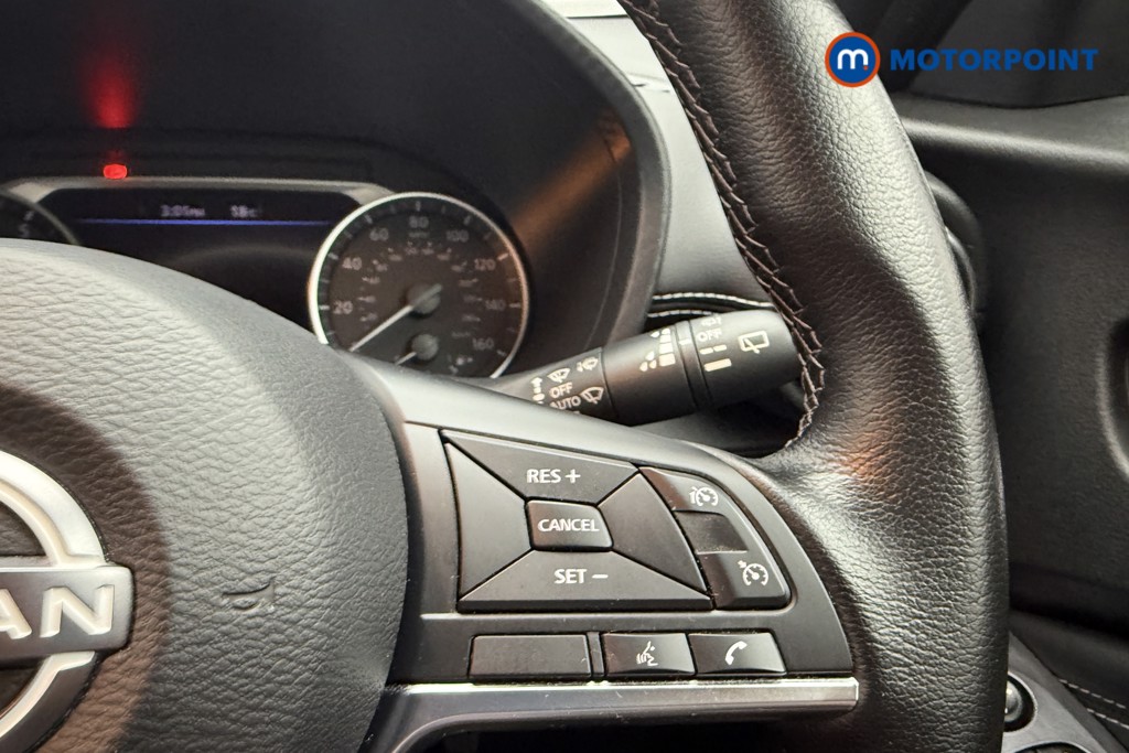 Nissan Juke N-Connecta Manual Petrol SUV - Stock Number (1566110) - 14th supplementary image
