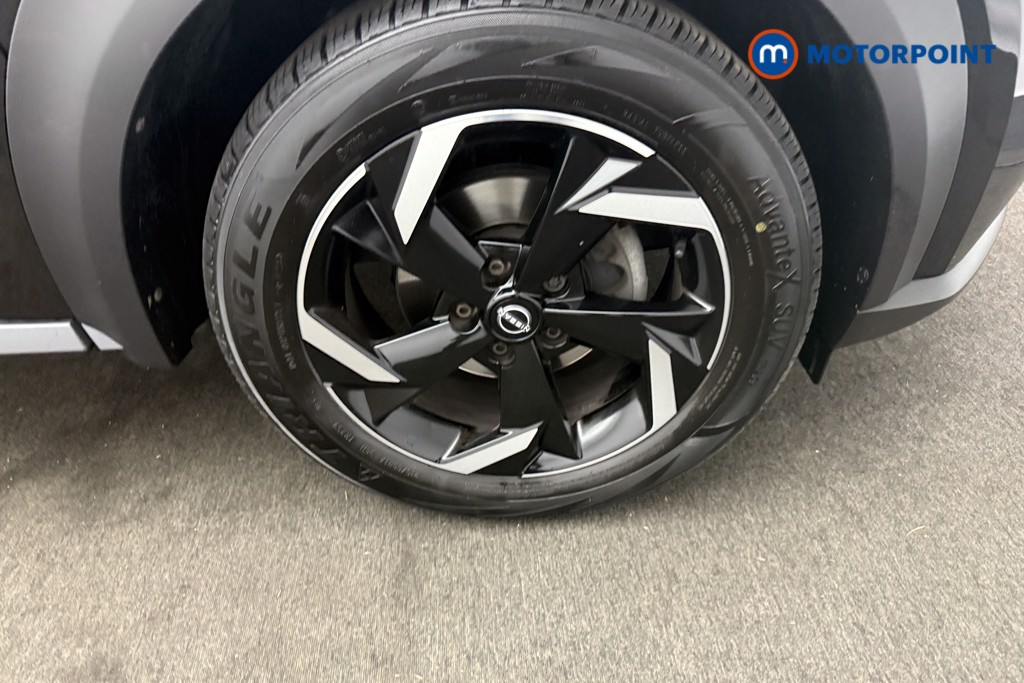 Nissan Juke N-Connecta Manual Petrol SUV - Stock Number (1566110) - 21st supplementary image