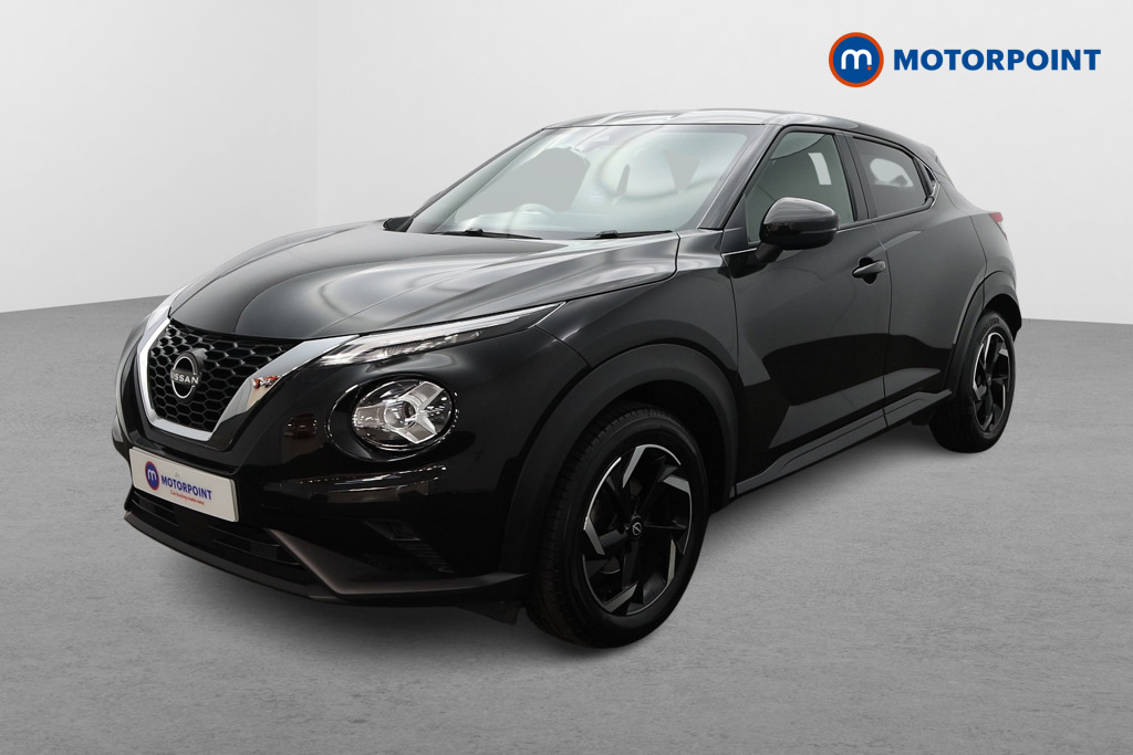Nissan Juke N-Connecta Manual Petrol SUV - Stock Number (1566110) - Passenger side front corner