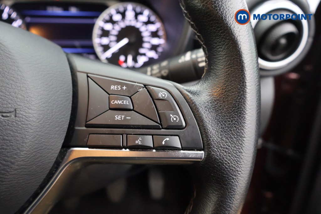 Nissan Juke N-Connecta Manual Petrol SUV - Stock Number (1566134) - 4th supplementary image