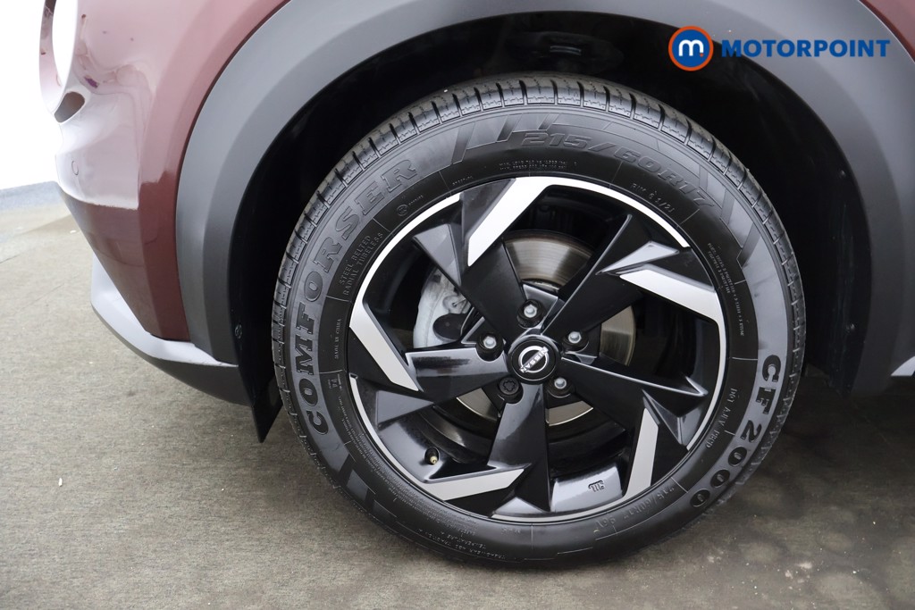 Nissan Juke N-Connecta Manual Petrol SUV - Stock Number (1566134) - 14th supplementary image