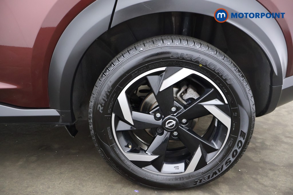 Nissan Juke N-Connecta Manual Petrol SUV - Stock Number (1566134) - 15th supplementary image