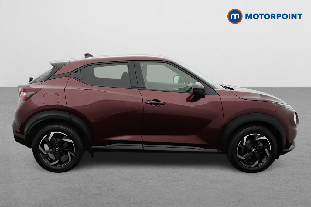 Nissan Juke N-Connecta Manual Petrol SUV - Stock Number (1566134) - Drivers side