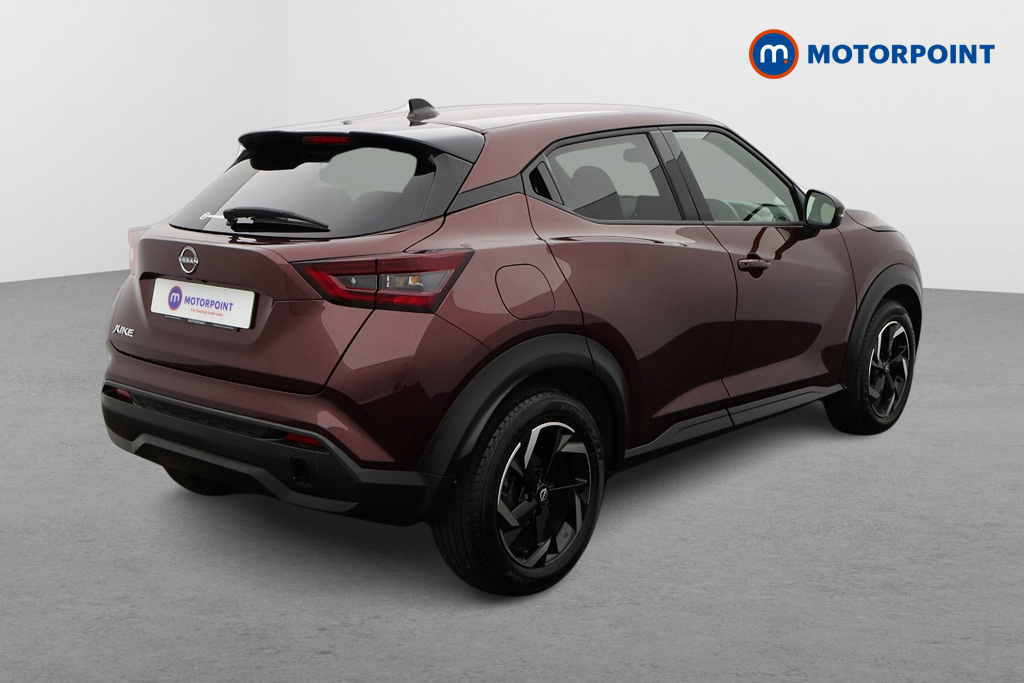 Nissan Juke N-Connecta Manual Petrol SUV - Stock Number (1566134) - Drivers side rear corner