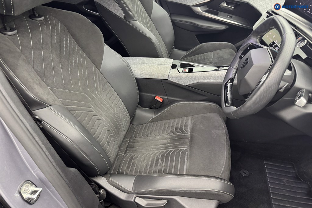 Peugeot 5008 GT Automatic Electric SUV - Stock Number (1566171) - 5th supplementary image