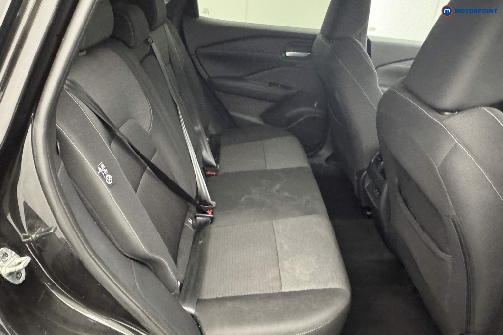 Nissan Qashqai N-Connecta Manual Petrol SUV - Stock Number (1566410) - 4th supplementary image