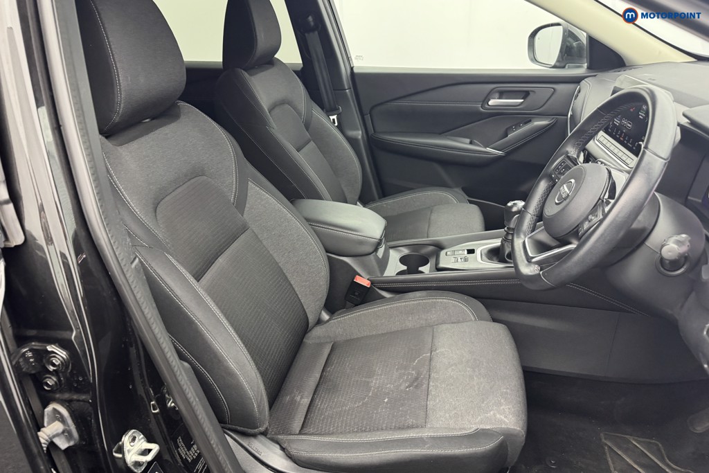 Nissan Qashqai N-Connecta Manual Petrol SUV - Stock Number (1566410) - 5th supplementary image
