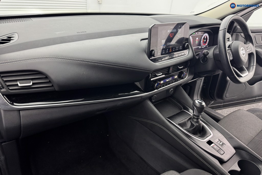 Nissan Qashqai N-Connecta Manual Petrol SUV - Stock Number (1566410) - 8th supplementary image